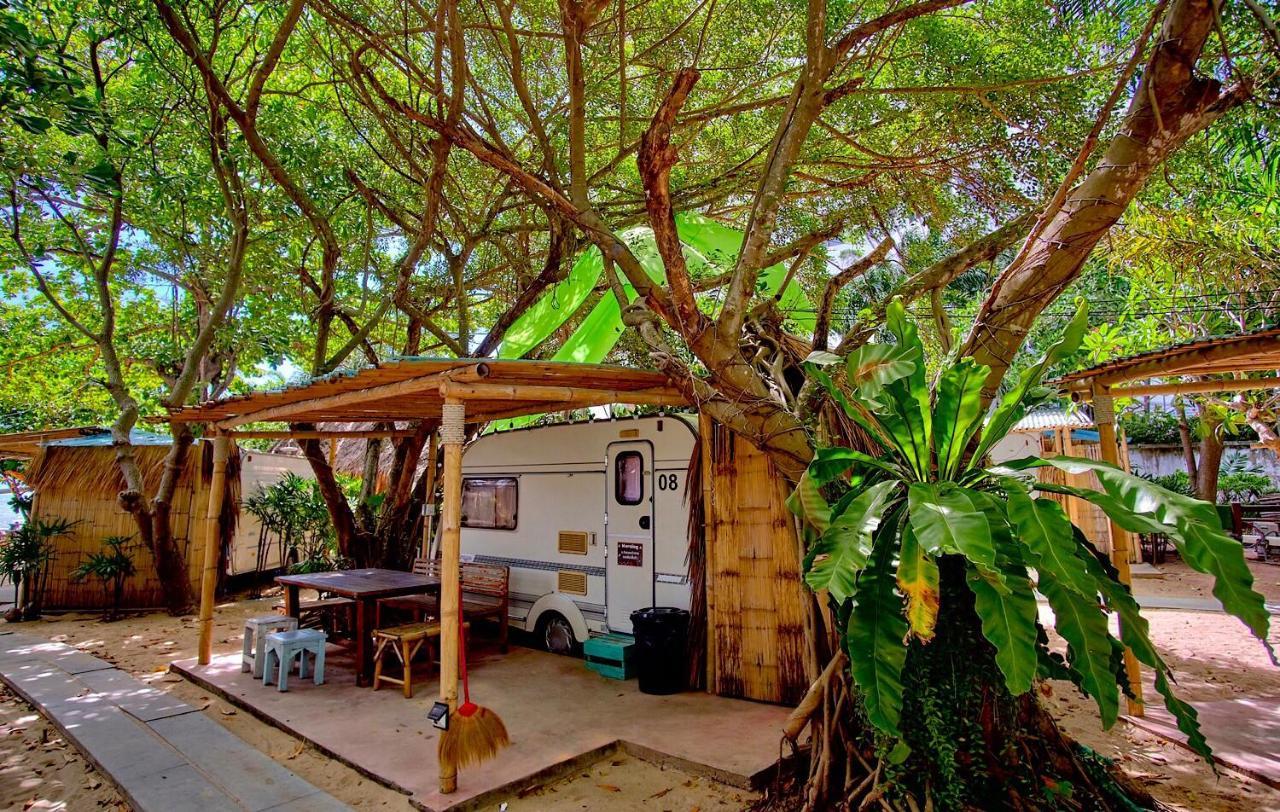 Beach House Camp Na Chom Thian Exterior foto