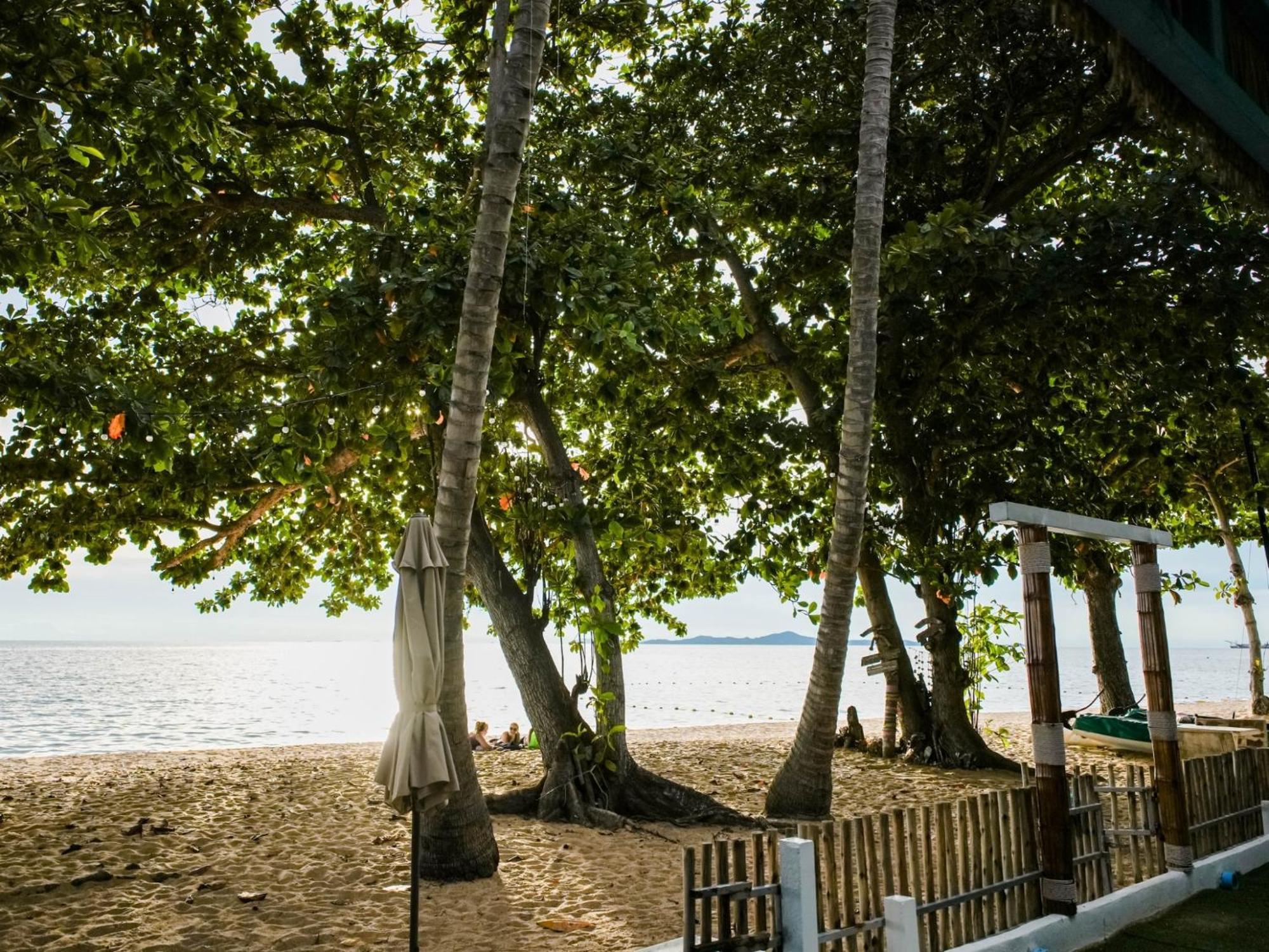 Beach House Camp Na Chom Thian Exterior foto